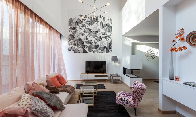 Dieweg House | Unit 4 - Spacious Smart Home Triplex Private Garden & Parking