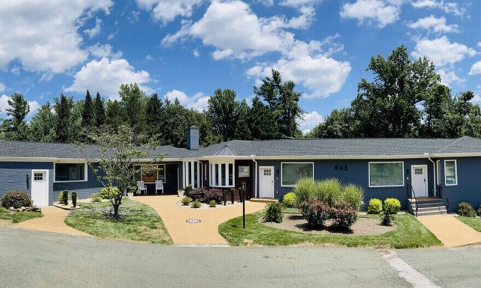 Charlottesville Condo | Unit 5 - Cozy Lower Level Studio Suite