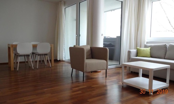 Kaisermuhlen Apartment | UNITED NATIONS VIENNA APARTMENT 12
