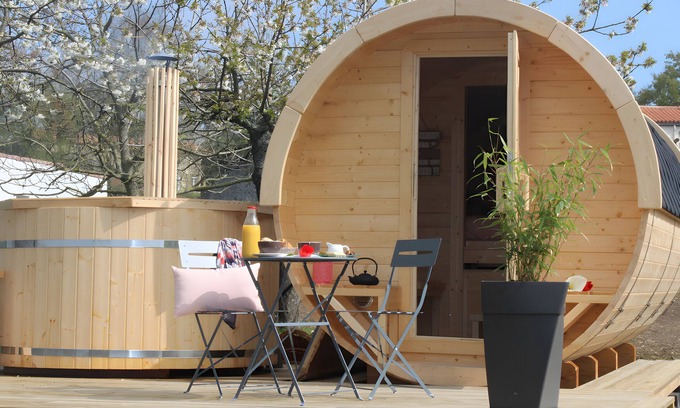 Saint-Michel-Mont-Mercure Cabin | Unusual Barrel So'Happy - Papilles en escapade