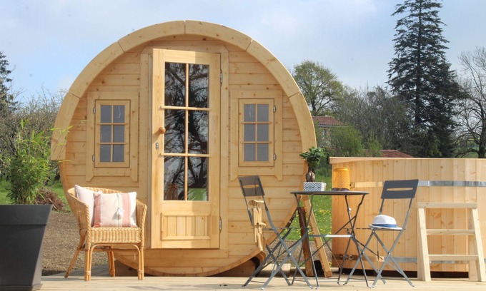 Saint-Michel-Mont-Mercure House | Unusual guest rooms (Barrels)