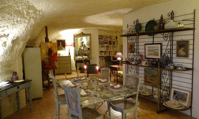 Troo Bed & Breakfast | Unusual stay in a troglodite gîte