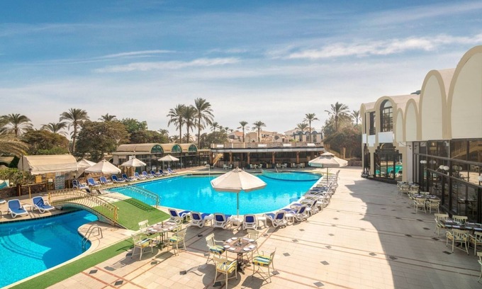 Wadi El Natrun Resort | Unwind in Cairo Steps from Ancient Marvels with Pool & Entertainment