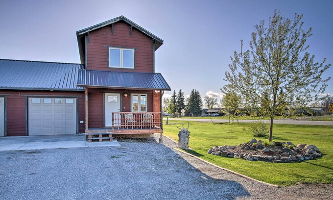 Bynum House | Updated Townhouse w/Pergola, Walk to Downtown!