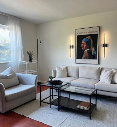 Beach Hill Apartment | Upper Beaches Apartment