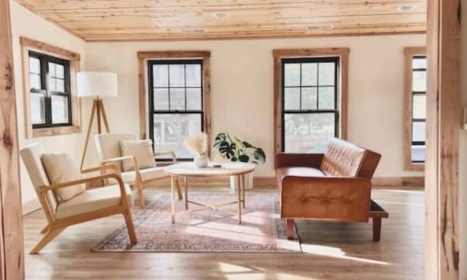 Canaan Valley Apartment | Uptown - Heart of Davis