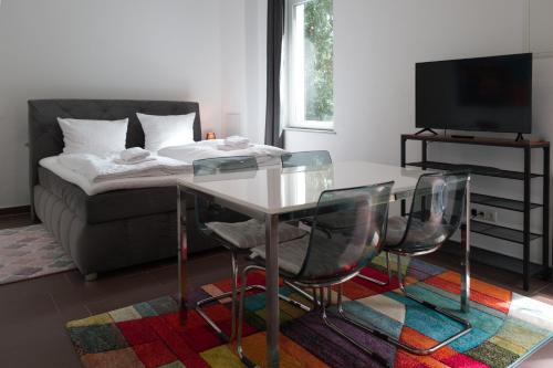 Nord-Holland Apartment | Urban Oasis - Kassel City