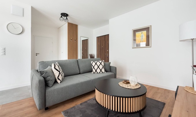 Ursus Apartment | Ursus Chic Apartment