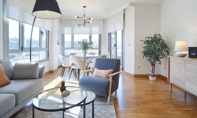 San Sebastian Apartment | Urumea II | The Rentals Collection