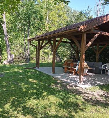 Dunasziget House | Víz-Party vendégház