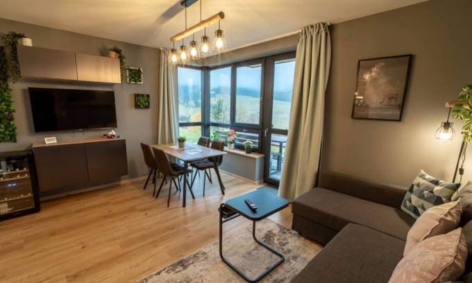 Loucna Pod Klinovcem Apartment | Výhledy bez hranic by Interhome