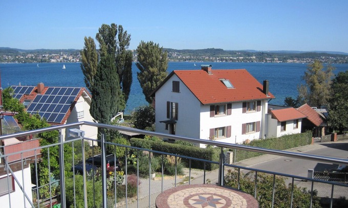 Konstanz-Dingelsdorf Apartment | Vacation apartment lake view Imperia