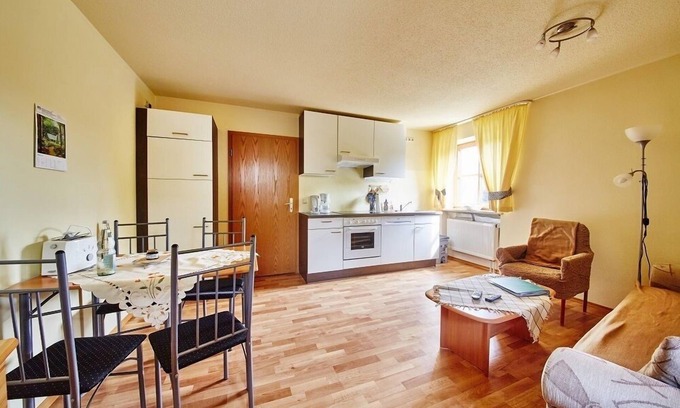 Unterneukirchen Apartment | Vacation apartment Vogelgezwitscher, 37 sqm, 1 separate bedroom