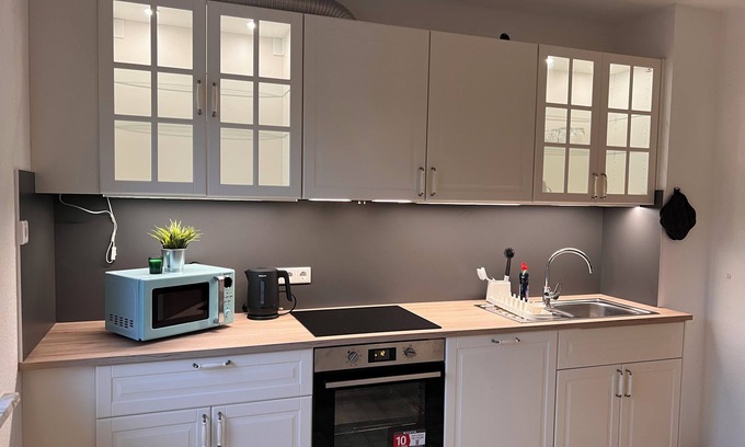 Niestetal Apartment | Vacation apartment in Niestetal Heiligenrode (near SMA) with parking space and balcony