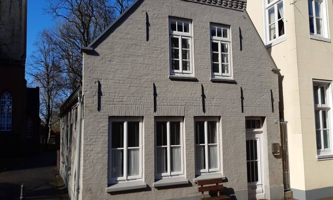 Weener Apartment | Vacation apartment in the historic center 25562 - Holiday apartment in the historic center