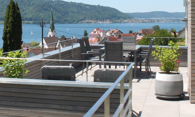 Sipplingen Apartment | Vacation apartment Winzergarten in the vineyard house "Ferienhäuser Schöne Ferien"