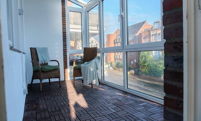 Bremen-Vegesack Apartment | Vacation apartment with a view of the Weser
