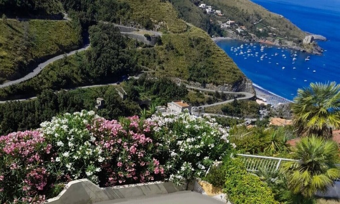 San Nicola Arcella House | Vacation home with panoramic views by the sea