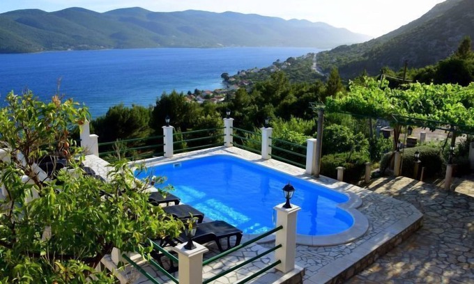 Viganj House | Vacation home Anita by Interhome