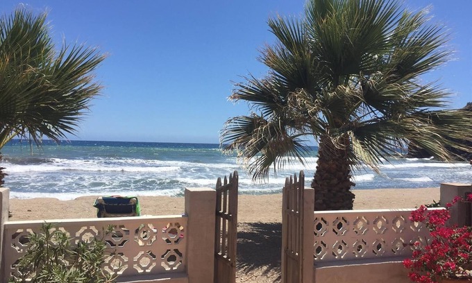 Calnegre y los Curas House | Vacation Home 'Beachhouse in Puntas de Calnegre' with Wi-Fi, Garden & Terrace