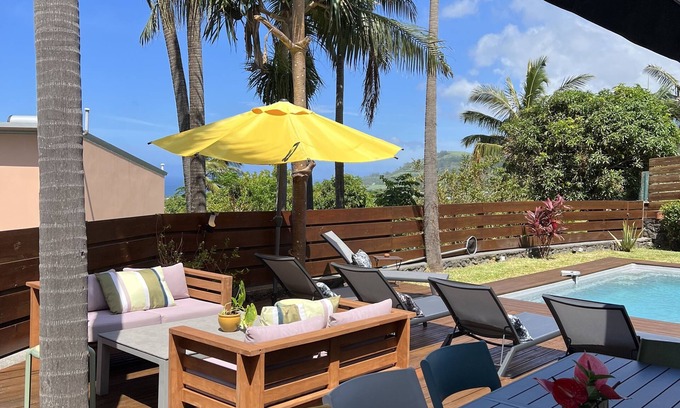 Saint-Joseph House | Vacation home - heated pool - 4 bedrooms - 3 bathrooms