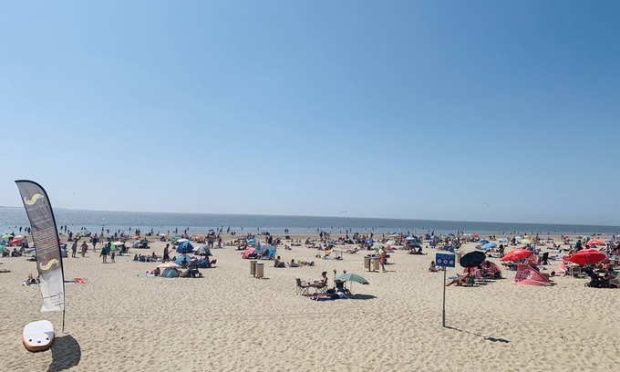 Oostvoorne House | Vacation home in Molecaten Park Brielse Meer with beautiful garden, on the North Sea 🏝