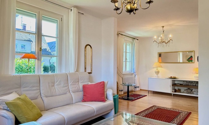 Reutin House | Vacation home Köchlin - charming semi-detached house with garden and parking space