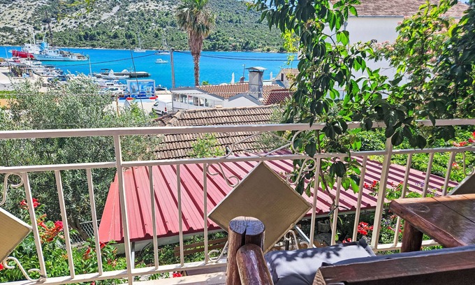 Vinisce House | Vacation home Mirko by Interhome