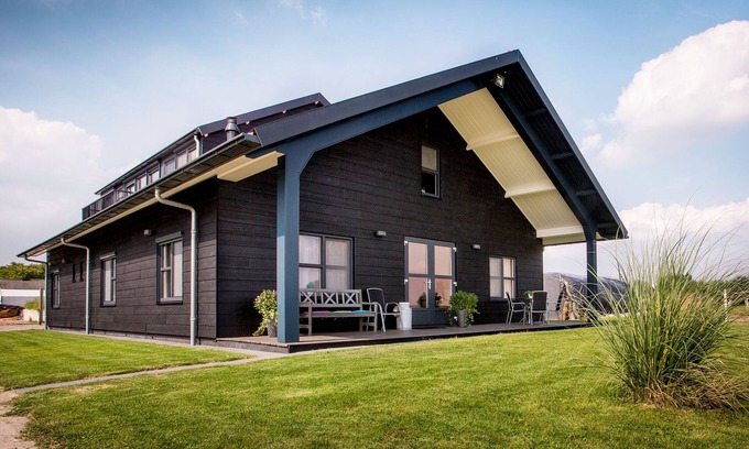 Snelrewaard House | Vacation home on farm near Amsterdam/Utrecht with