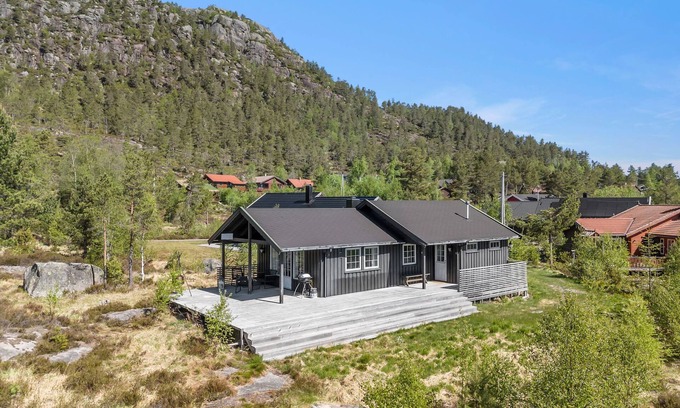 Aseral House | Vacation home Torebu by Interhome