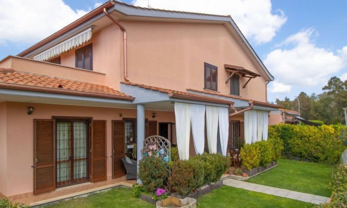 Ardea House | Vacation home Venere by Interhome