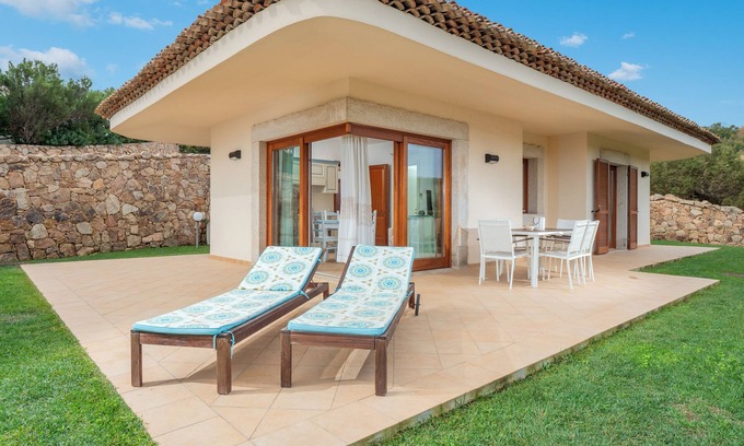 Capo d'Orso House | Vacation Home "Villa Piana" with Stunning Sea and Mountain Views, Terrace & Garden