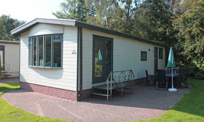 Suameer House | Vakantiepark Bergumermeer 8