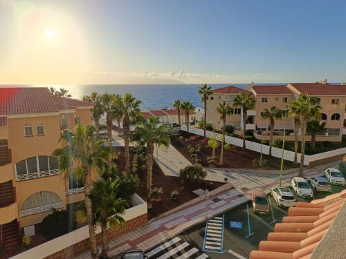 Playa San Juan Apartment | ValMar Apartamento Vista Océano , parking