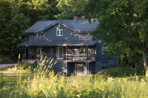 Skangali House | Valmiera Riverside Retreat - Beverina Secret