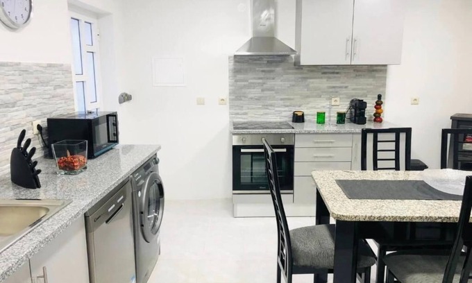 Seia Villa | VC Alojamentos T2, a 5 Minutos de Seia. Aceita Animais de Estimação!