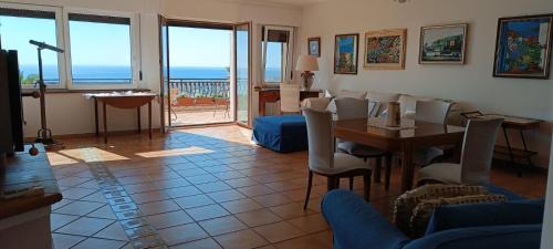 Soverato Bed & Breakfast | VelaLatina Residence B&B Soverato - Camera Maestrale & Camera Tramontana