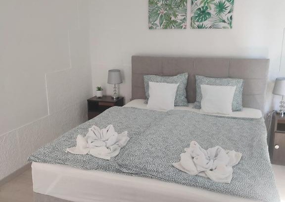 Heviz House | Veronika Rooms