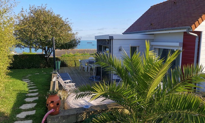 Saint-Come-de-Fresne Ski Chalet | VERY BEAUTIFUL SEA VIEW La Plage 300m away