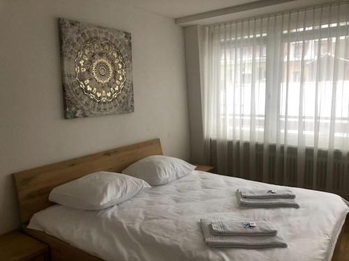 Sihlfeld Apartment | Very sunny 1BR flat in the city center - West4