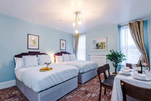 Leamington Spa Apartment | Victoria Park Studio 4 - Parking, WiFi, Free Netflix, Disneyplus & Amzon Prime