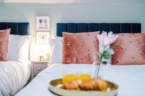 Leamington Spa Apartment | Victoria Park Studio 9 - Free Parking, WiFi, Near Train Station, Free Netflix, Prime & DisneyPlus