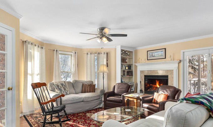 Saratoga Springs House | Victorian-style Gem of a Townhome