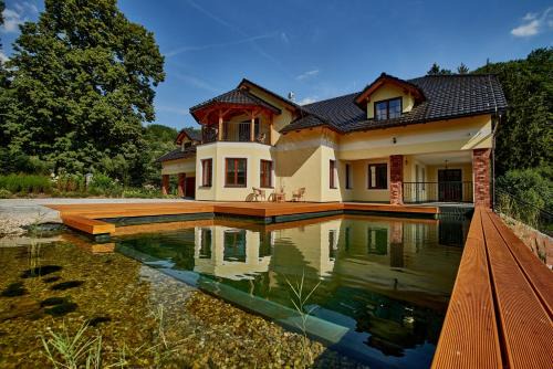 Cesky Dub House | Vila Starý mlýn