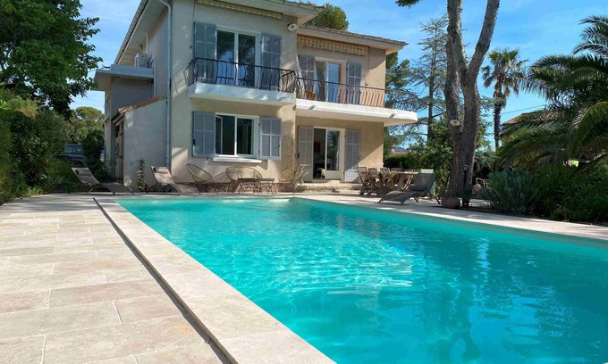 Saint-Aygulf Villa | Villa Dar Est Saada, with large swimming pool, near beach (400m) with sea view