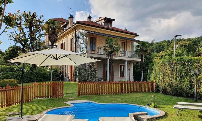 San Fermo della Battaglia Villa | VILLA ORSOLA: BLUE APARTMENT 4 PAX WITH POOL AND AIR CONDITIONING