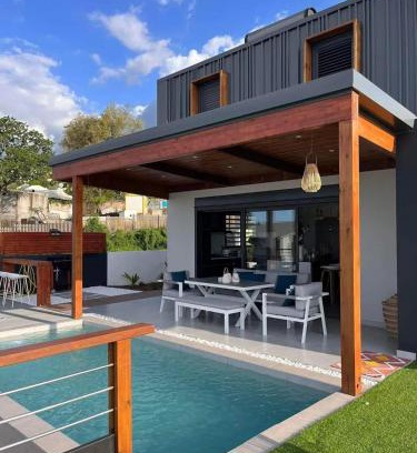 Saint-Paul Villa | Villa élégante avec piscine privée à Saint Paul + Vue sur la mer