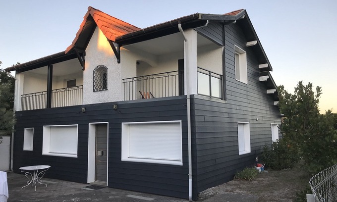 Mimizan Villa | VILLA 114m2 -3 stars - 6 pers. +1 child. A 5-minute walk from the ocean.