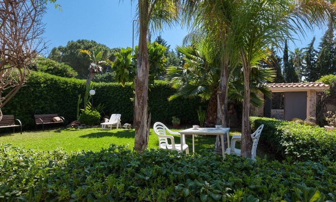 Arenella House | Villa 150 meters from the Costa Del Sole, Sand and Cliff, Amazing Sea .