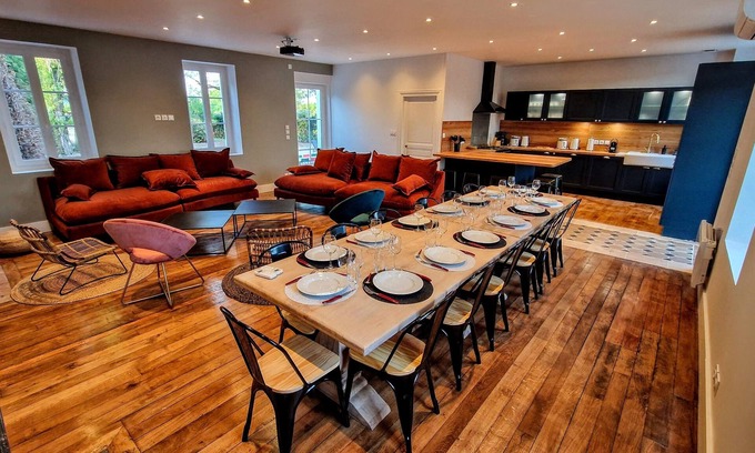 Epinac Villa | Villa 1848/Heated swimming pool all time/Sauna/Billiards/Table football